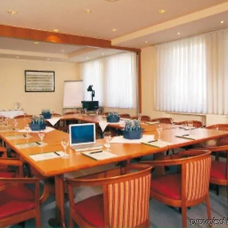 Biohotel Am Lunik Park 4*